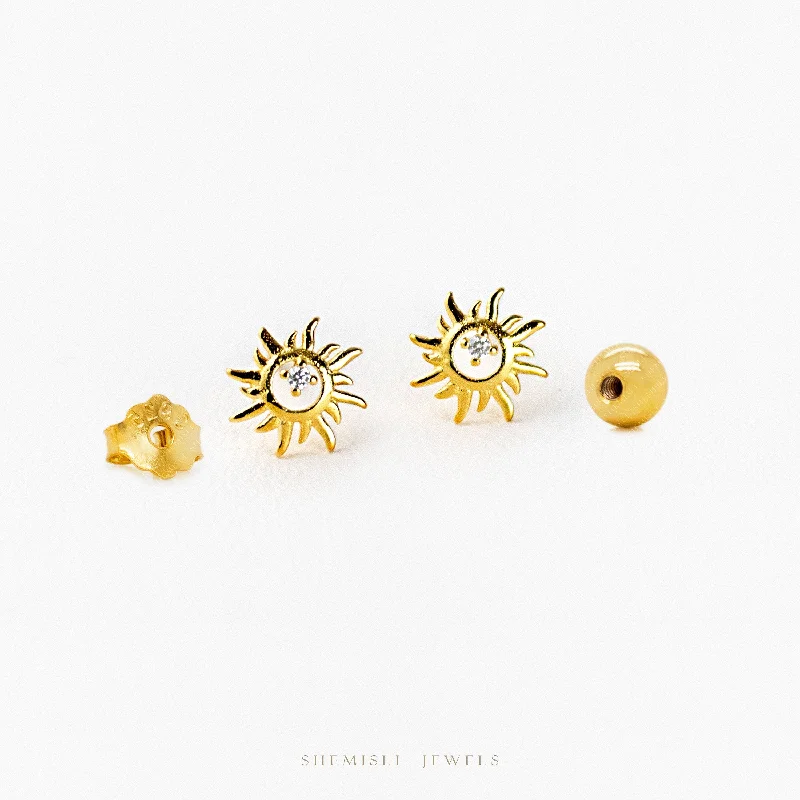 Zigzag design earrings-Tiny CZ Sun Studs Earrings, Starburst Studs, Unisex, Gold, Silver SHEMISLI SS031 Butterfly End, SS795 Screw Ball End (Type A)