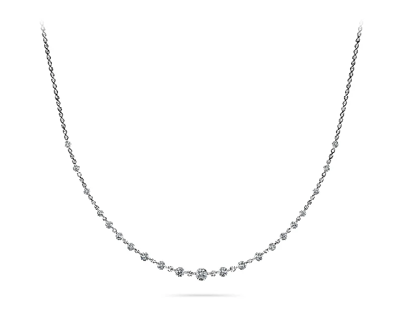 Medallion coin necklaces-14kt White Gold Graduated Diamond Necklace (5 1/5 ctw)