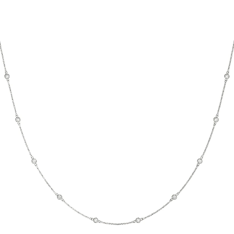 Uneven design necklaces-14kt White Gold Diamond Station Necklace (1/4 ctw)