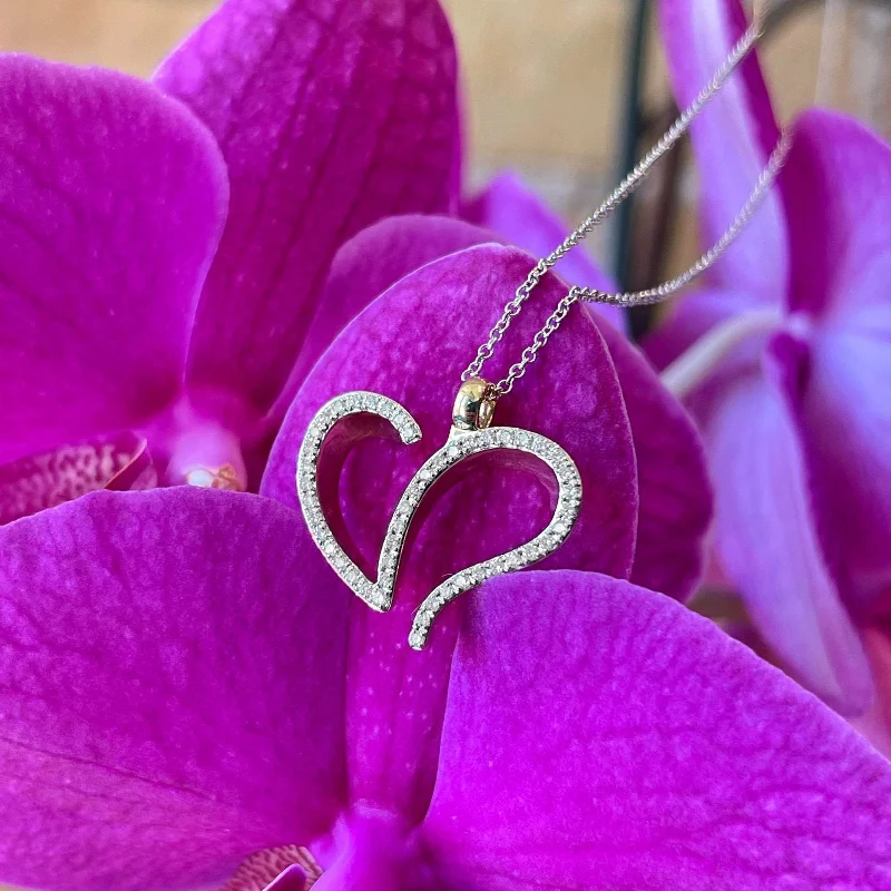 Suede choker necklaces-Abstract Diamond Heart Necklace