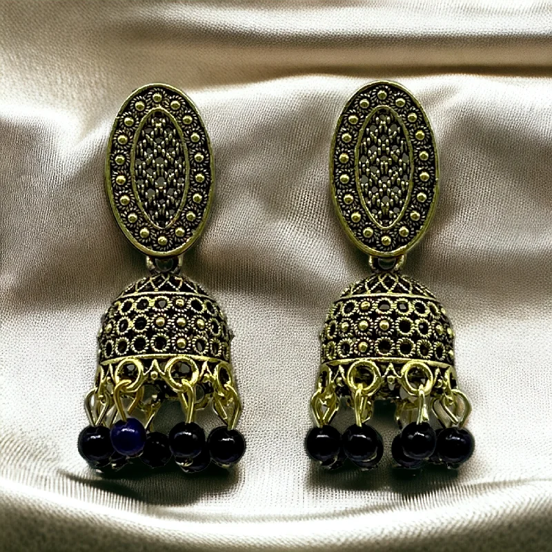 Artistic shape rings-Oval studded small Zumkha Earring