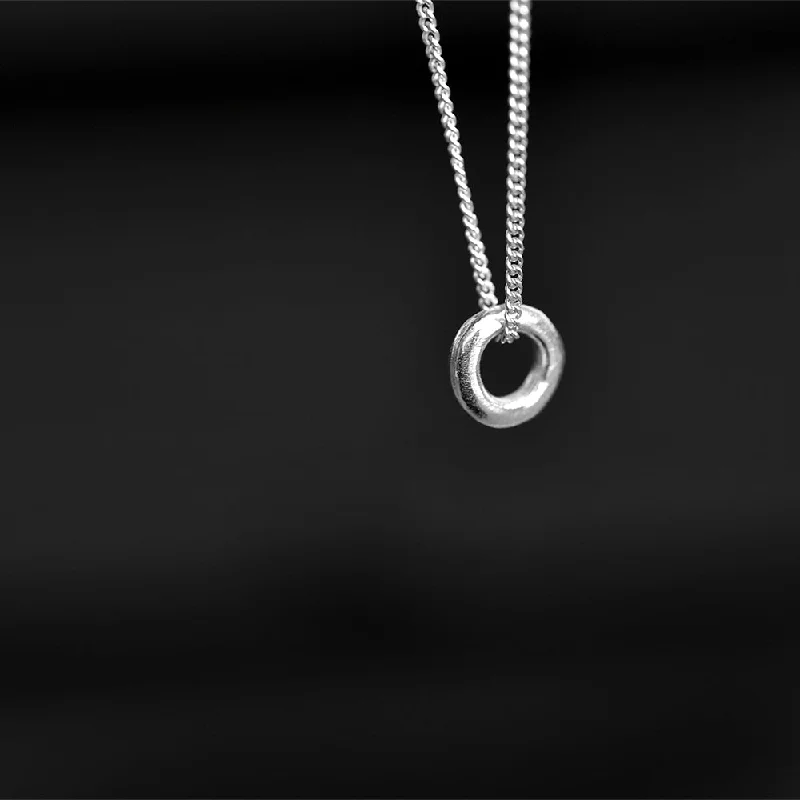 Peace sign necklaces-Alku Mini Necklace Silver