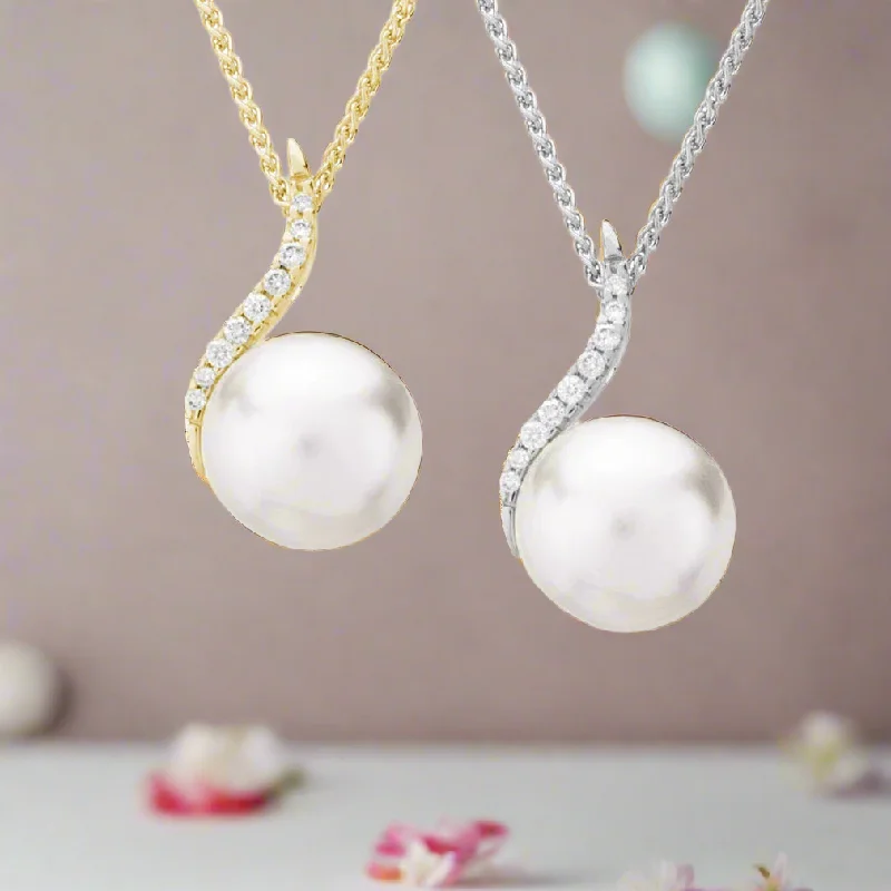 Spring clasp necklaces-Pearl and Diamond Necklace