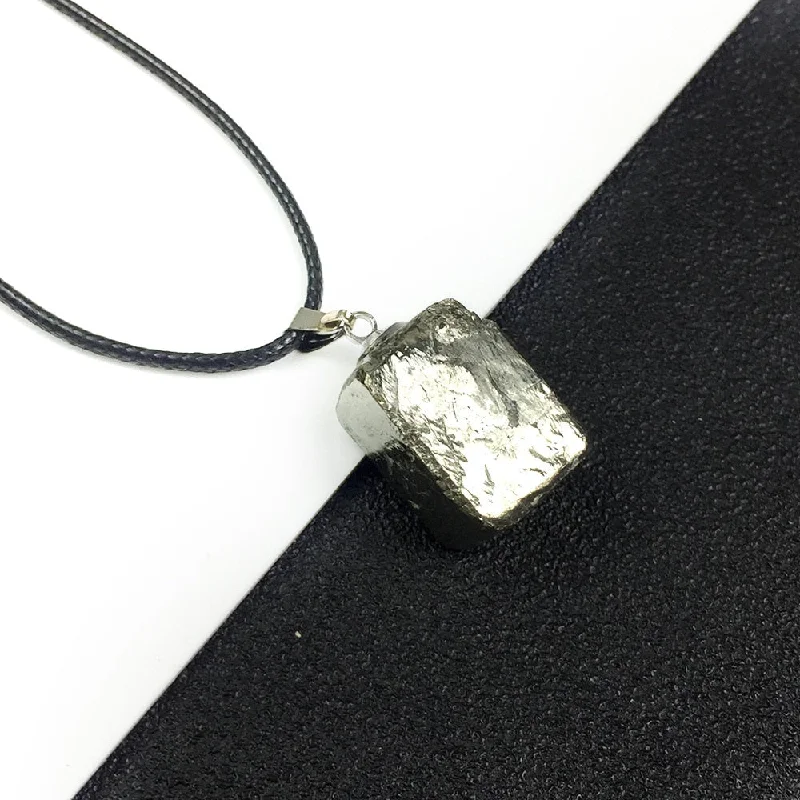 Sparkling gem necklaces-Pretty Pyrite Necklace