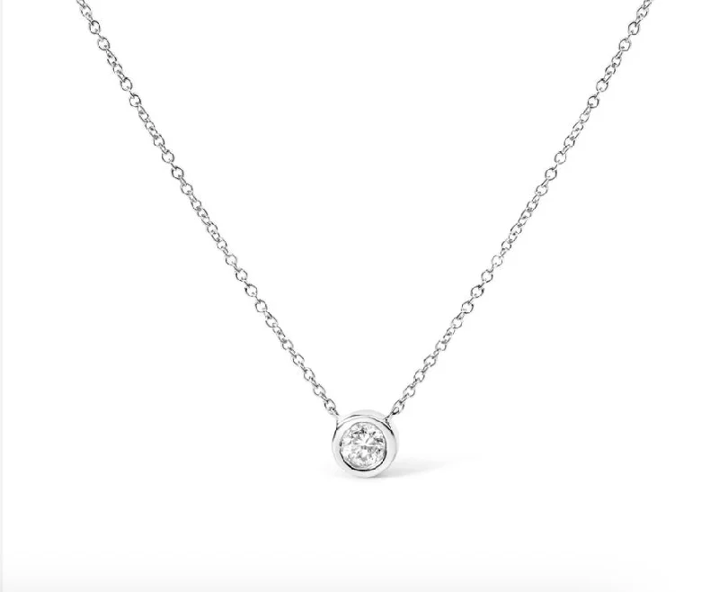 Zigzag pattern necklaces-Moissanite Bezel Necklace