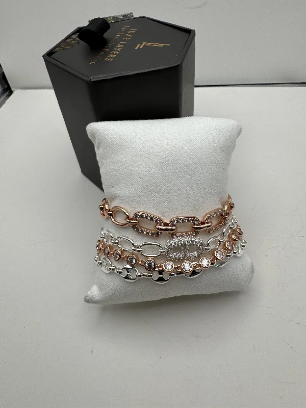 Two-tone bracelets-Bracelet Chain By Clothes Mentor